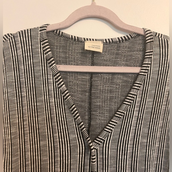 Caution to the Wind dress - Picture 3 of 3